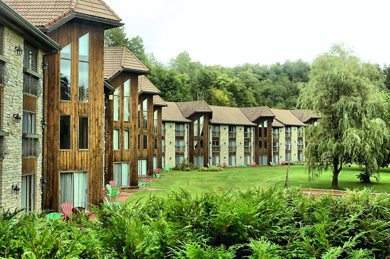 Hotel Et Centre De Villegiature Lac Carling Grenville-Sur-La-Rouge Εξωτερικό φωτογραφία