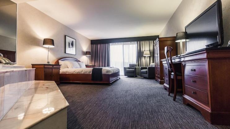 Hotel Et Centre De Villegiature Lac Carling Grenville-Sur-La-Rouge Εξωτερικό φωτογραφία
