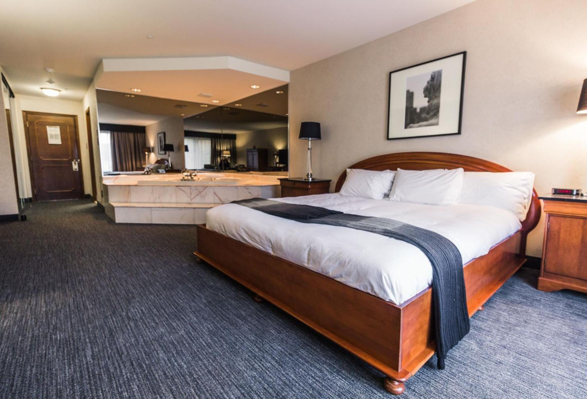 Hotel Et Centre De Villegiature Lac Carling Grenville-Sur-La-Rouge Εξωτερικό φωτογραφία